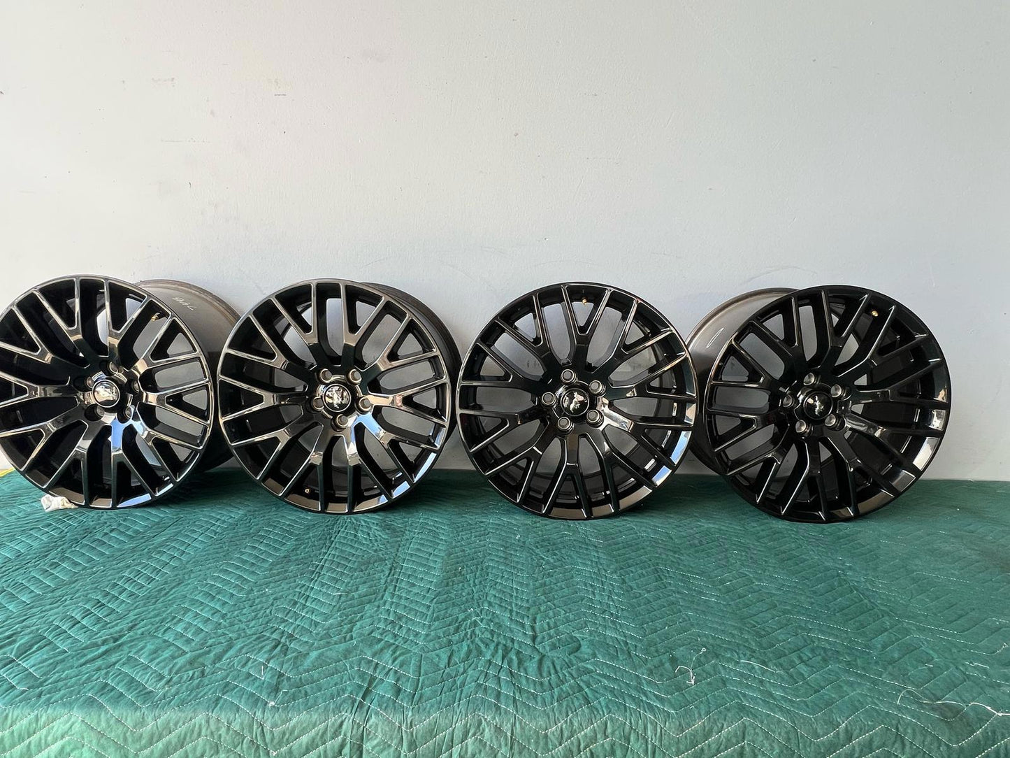 OEM Ford Mustang 19" Gloss Black Wheels – 19x9 / 19x9.5 – GT S550 Set of 4