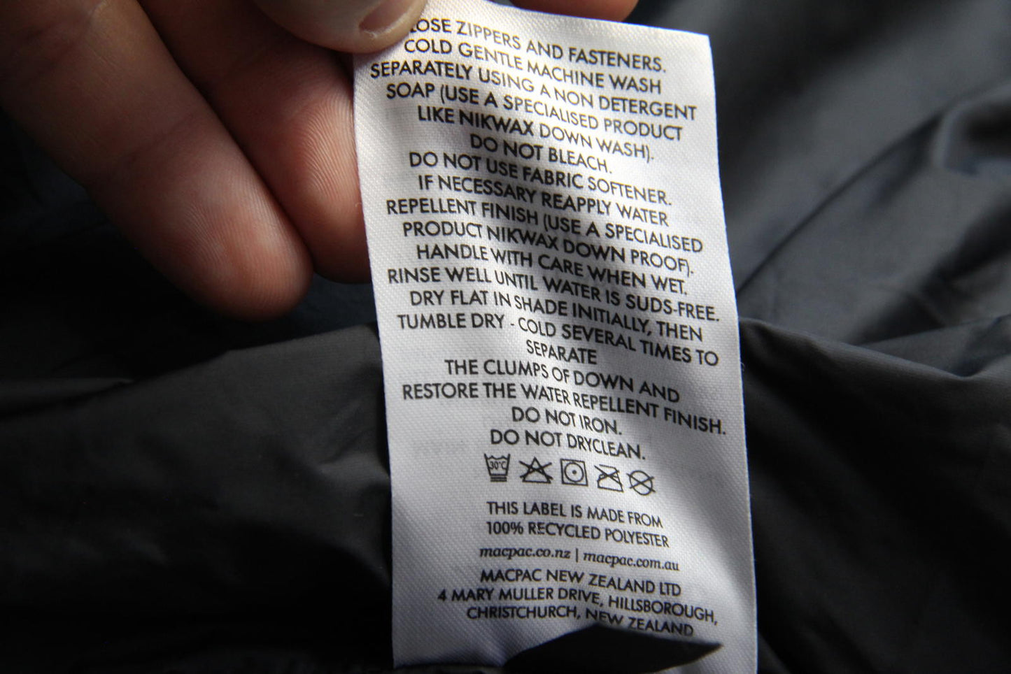 Macpac Women’s Insulated Jacket – Black – Warm Lightweight Jacket Size 12