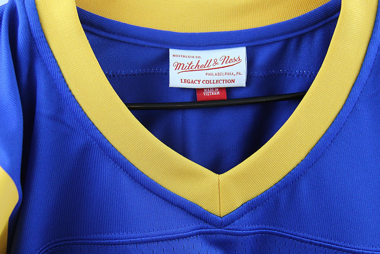 Mitchell & Ness Eric Dickerson Throwback Jersey - Blue & Yellow - NFL 1984