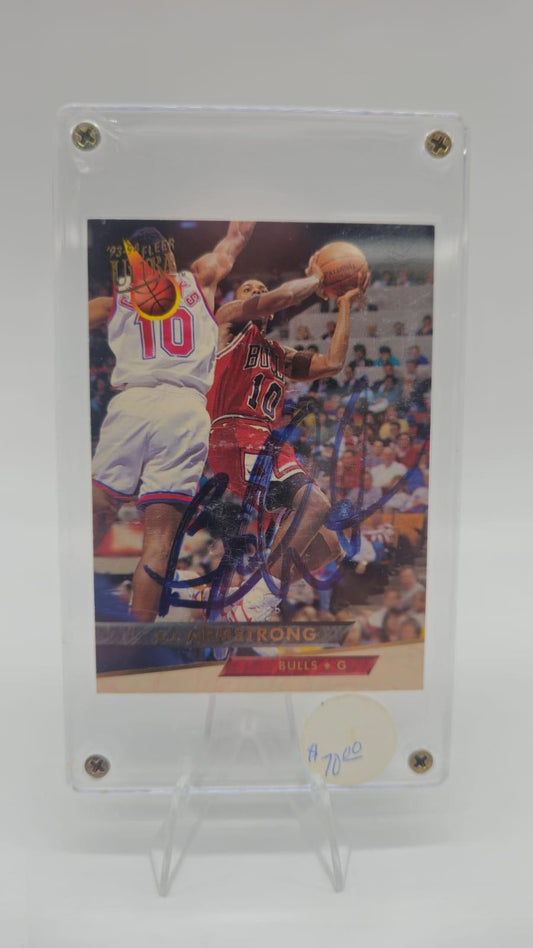 1993-94 Fleer Ultra B.J. Armstrong #26 Autographed Card Chicago Bulls