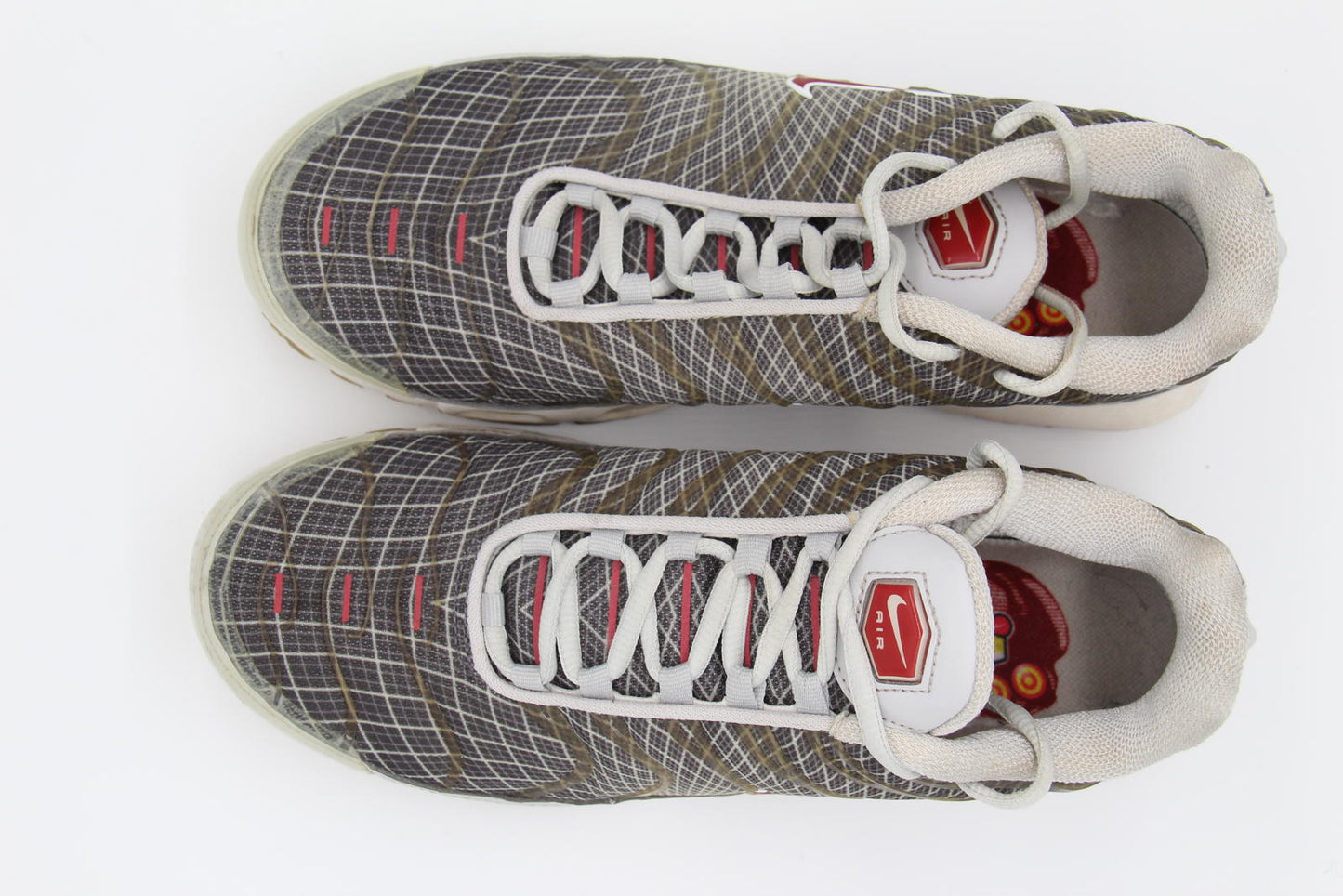 Nike TN's Air Max Plus “Wave Grid” – Grey (BV1983-001)