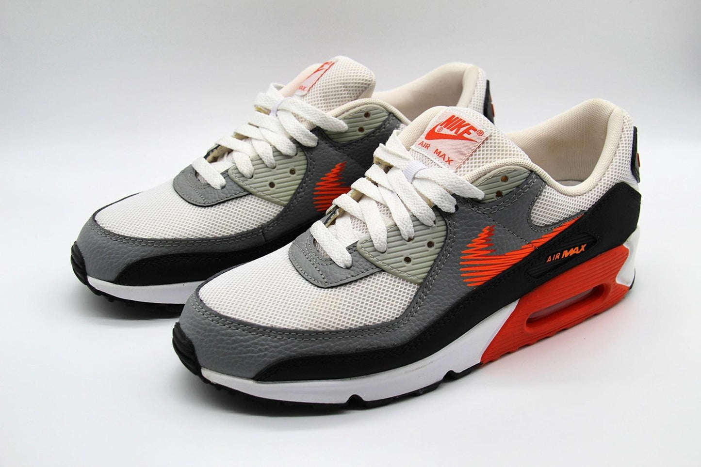 DN4927-100 - NIKE AIR MAX 90 ZIG ZAG ORANGE - 10.5 US / 9.5 UK / EU 44.5