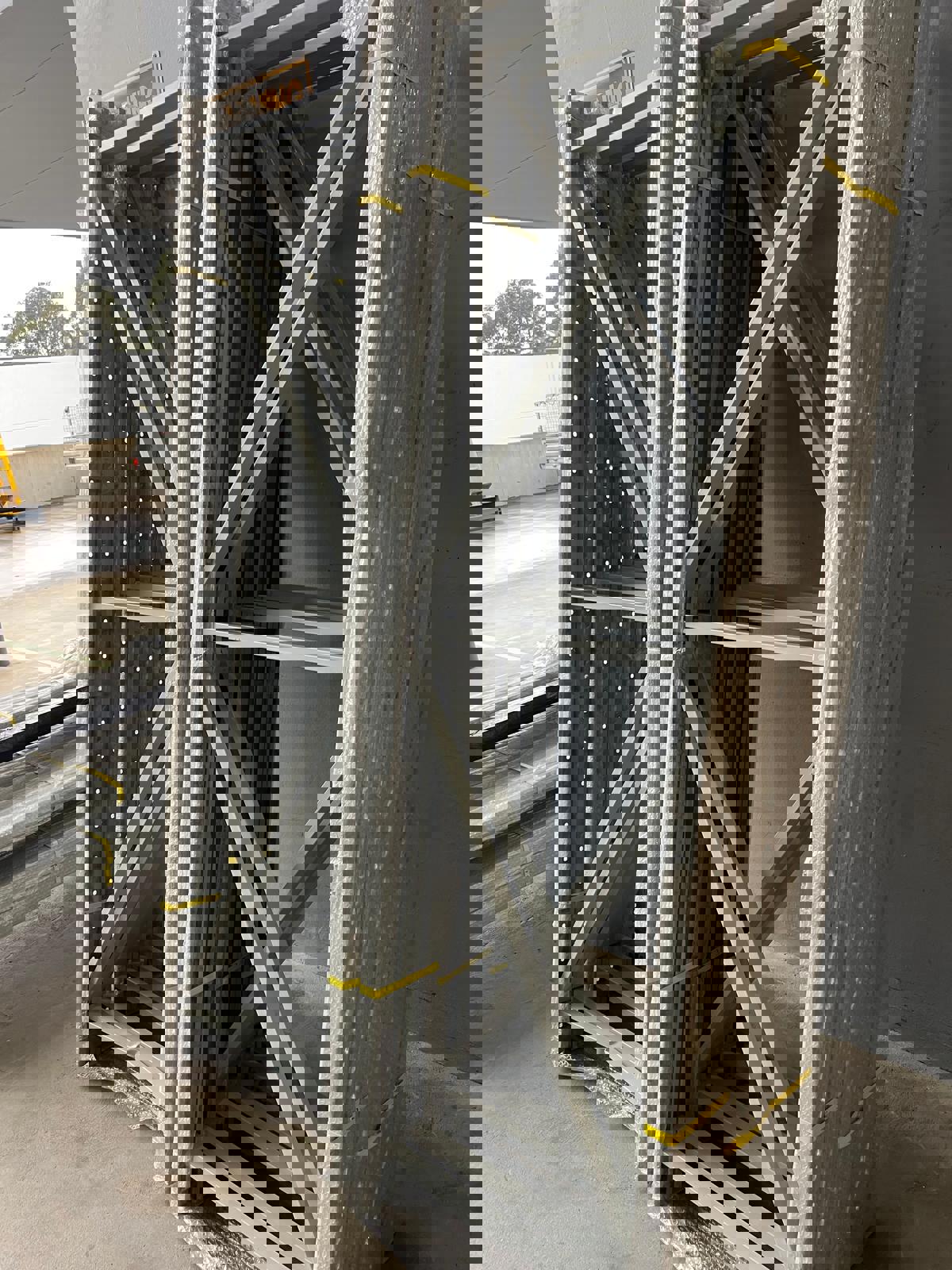 New Commercial Steel Shelving System – 12 Uprights, 64 Beams, 32 Shelves
