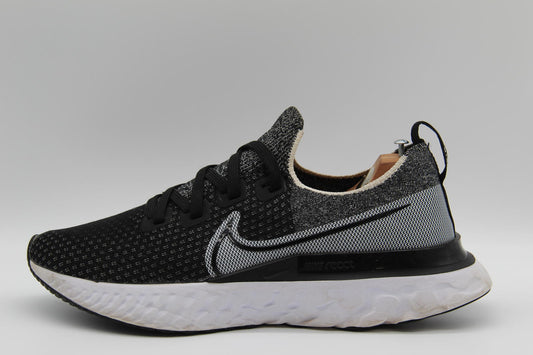 Nike React Infinity Run Flyknit – Black/White (CT2357-002)