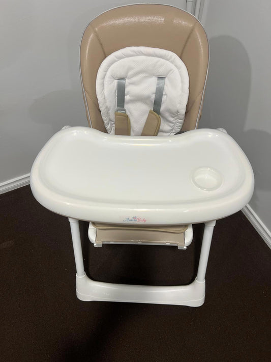 Aussie Baby Hi-Lo Adjustable Reclining High Chair w/ Tray – Beige & White