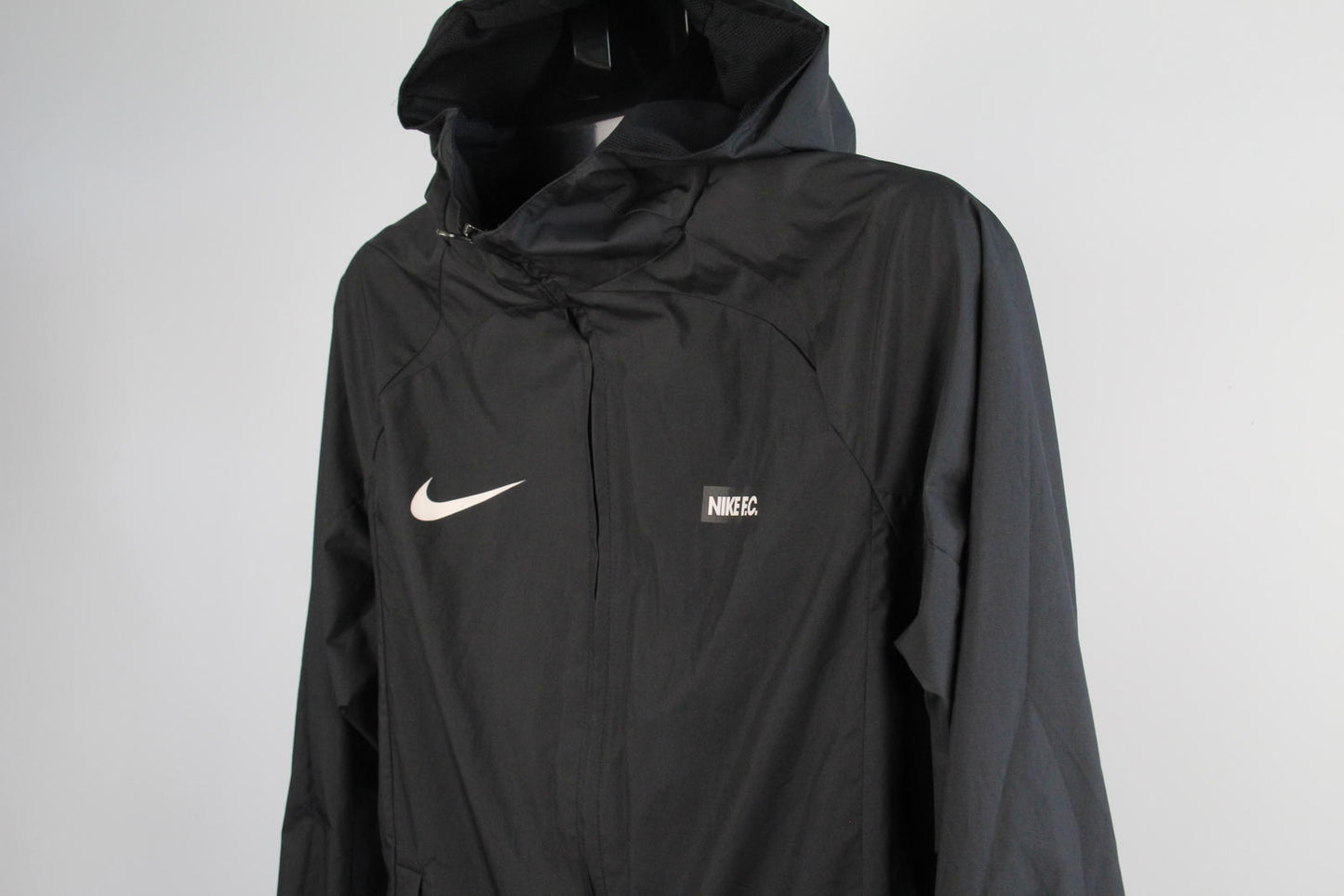 Nike FC Hooded Windbreaker Jacket – Size S – Black / White Swoosh