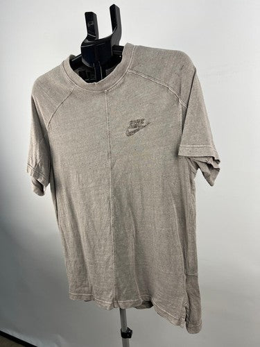 Nike Speckled Swoosh Short Sleeve T-Shirt Taupe Small Zip Pocket