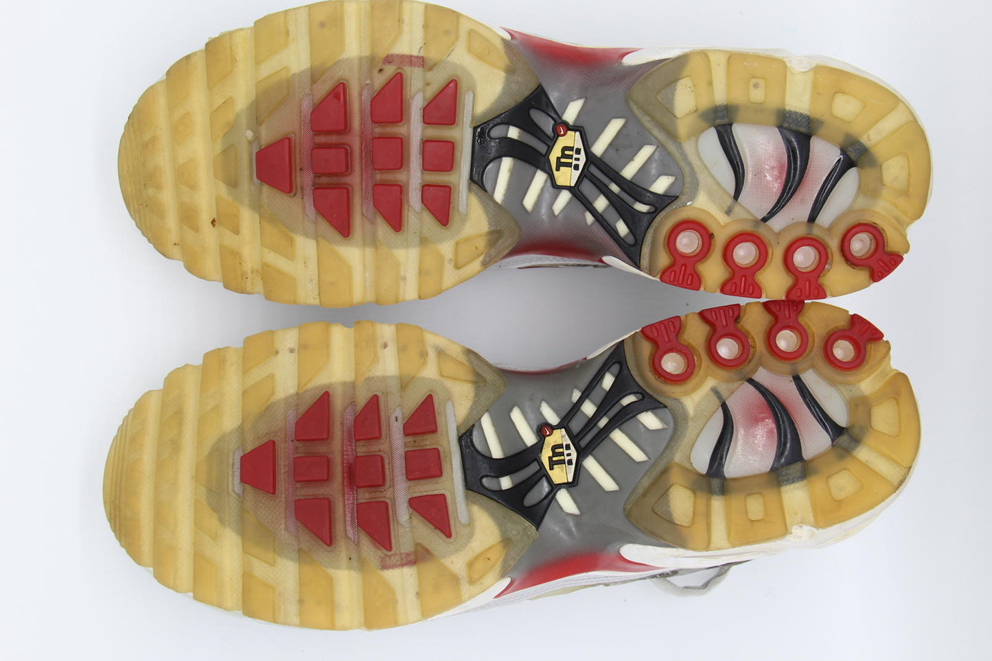 Nike TN's Air Max Plus “Wave Grid” – Grey (BV1983-001)