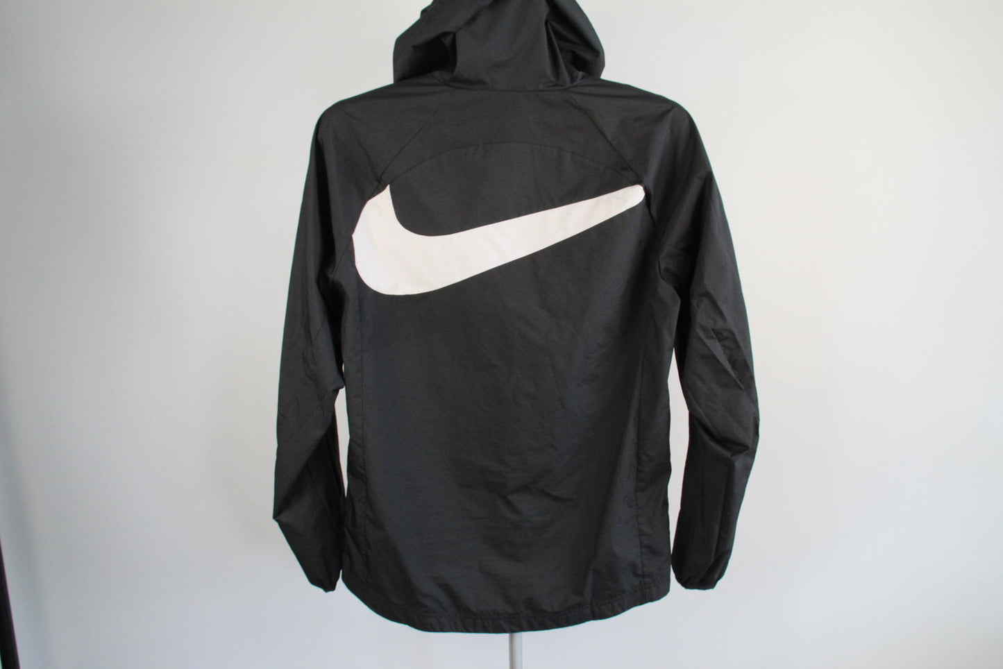 Nike FC Hooded Windbreaker Jacket – Size S – Black / White Swoosh