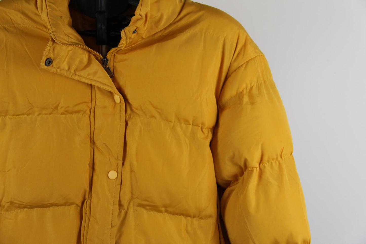 Refuge Yellow Cropped Puffer Jacket – Size XL