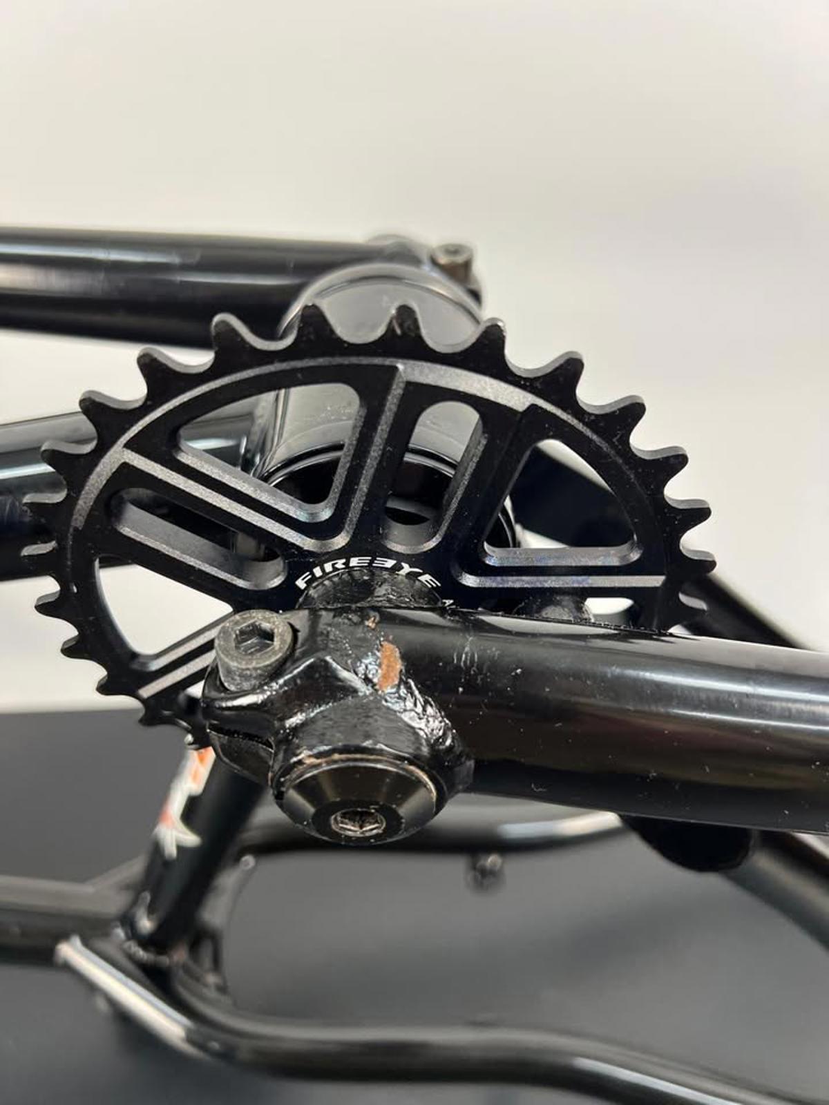 FireEye Short Fuse 360 Dirt Jump Bicycle Frame With Cranks-Sprocket & Seat Clamp
