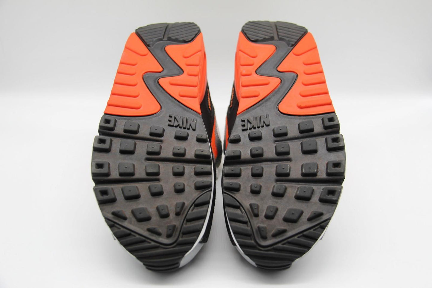 DN4927-100 - NIKE AIR MAX 90 ZIG ZAG ORANGE - 10.5 US / 9.5 UK / EU 44.5