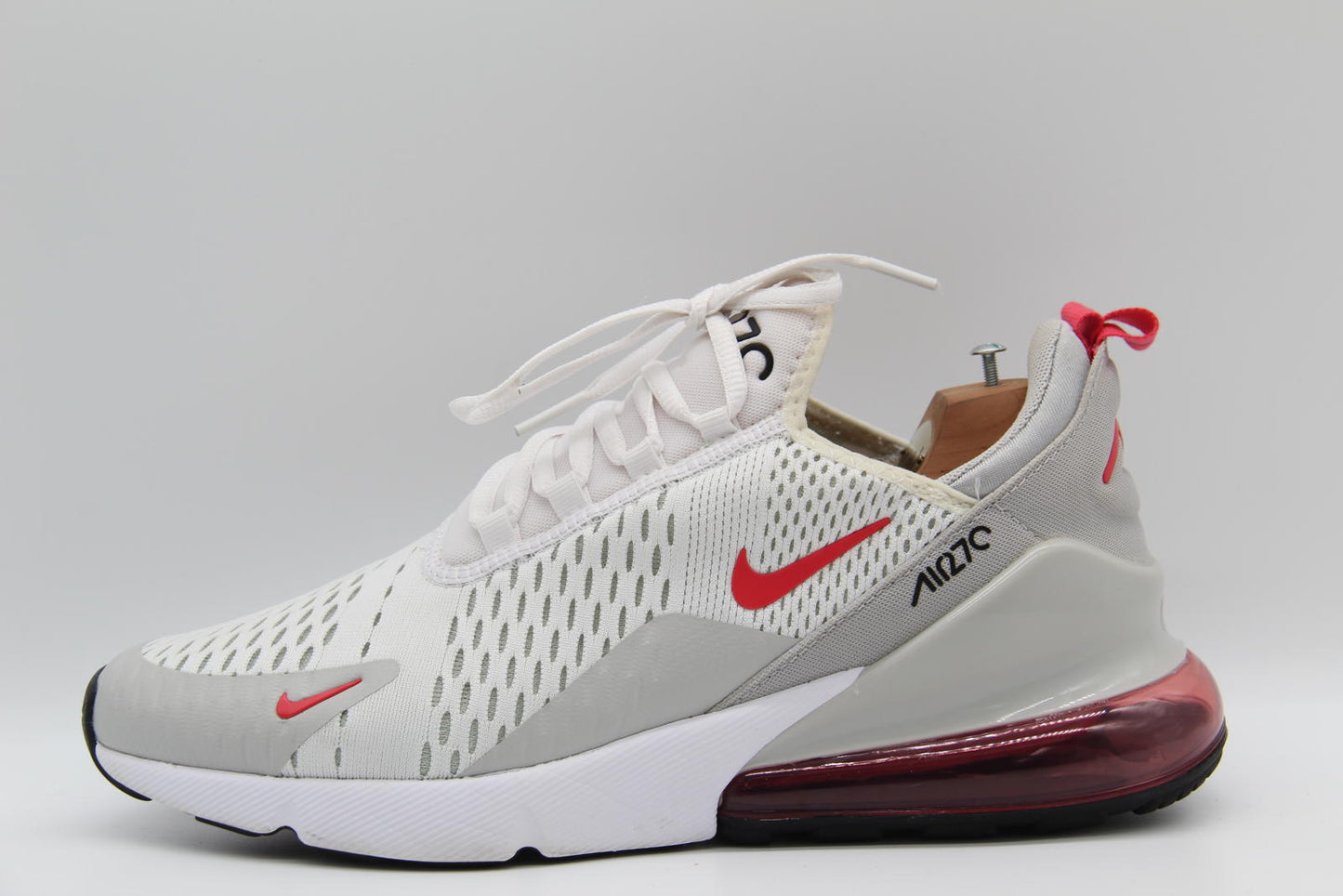 Women’s Nike Air Max 270 – White/Light Fusion Red (DD7120-100) UK 7 / EU 41