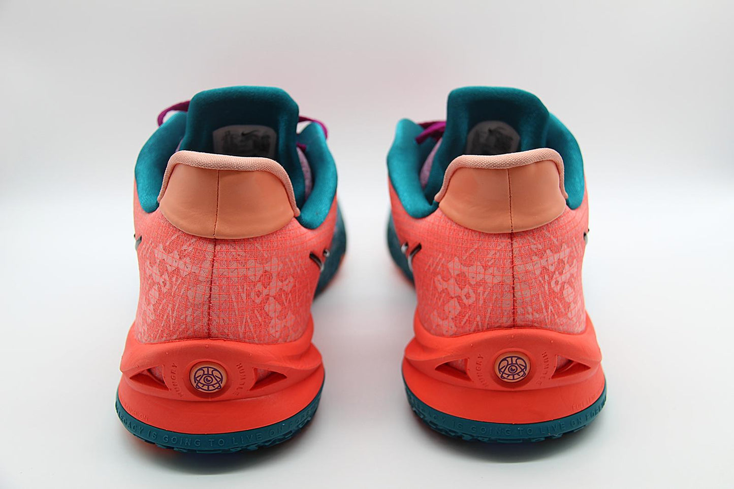 Nike Kyrie Low 4 ‘1 World 1 People’ – US 14 / UK 13 / EU 48.5 – No Box