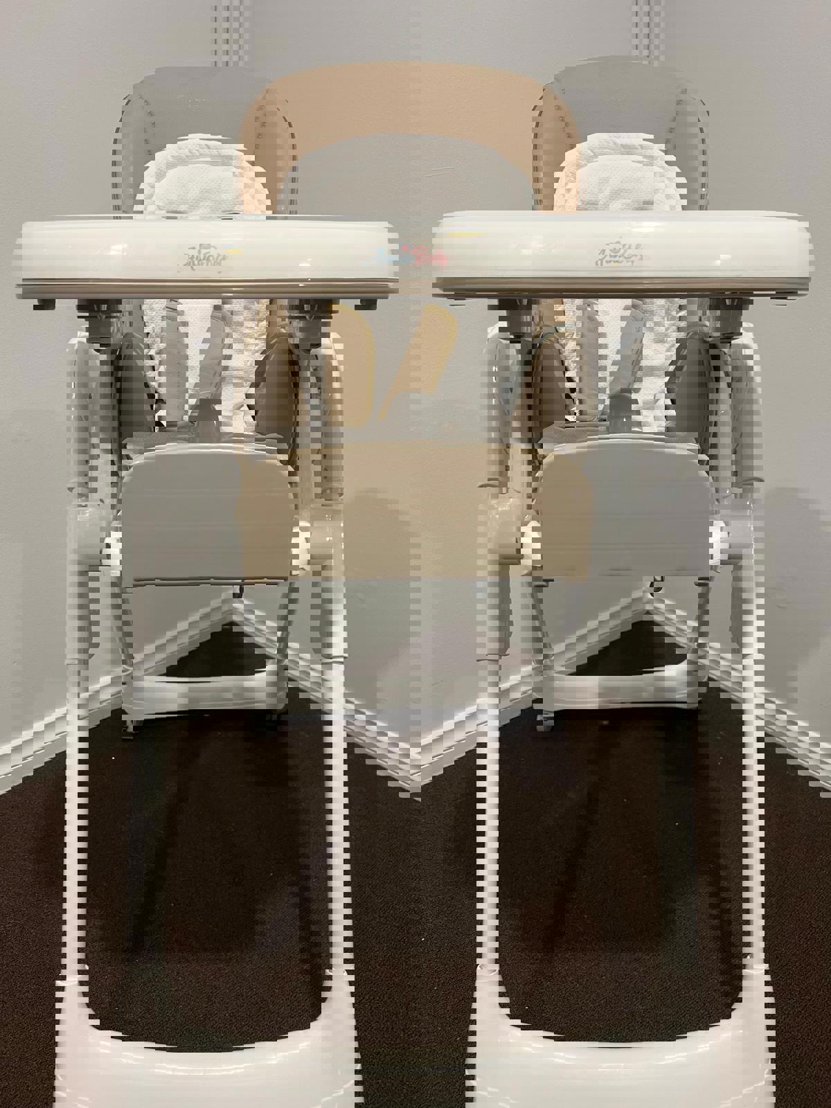 Aussie Baby Hi-Lo Adjustable Reclining High Chair w/ Tray – Beige & White
