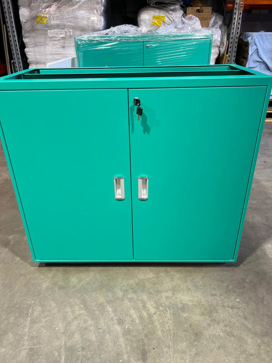 Heavy-Duty Lockable Steel Cabinet – Powder-Coated Green – 2 Doors with Internal Shelf