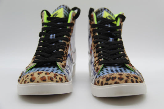 CJ4239-981 - NIKE BLAZER WILD PRINT FLOWER FLANNEL SIZE US 9 / UK 8 / EU 42.5