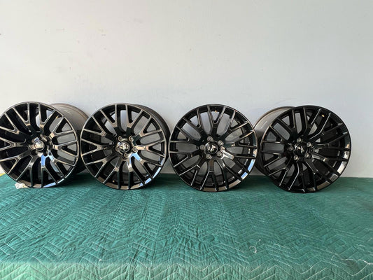 OEM Ford Mustang 19" Gloss Black Wheels – 19x9 / 19x9.5 – GT S550 Set of 4