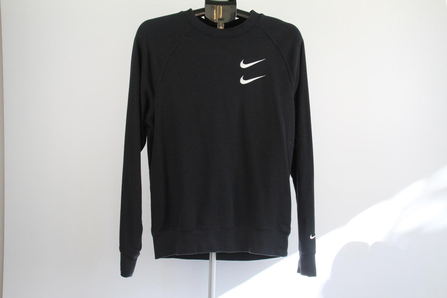 Nike International Double Swoosh Sweatshirt – Black – Men’s Size Small