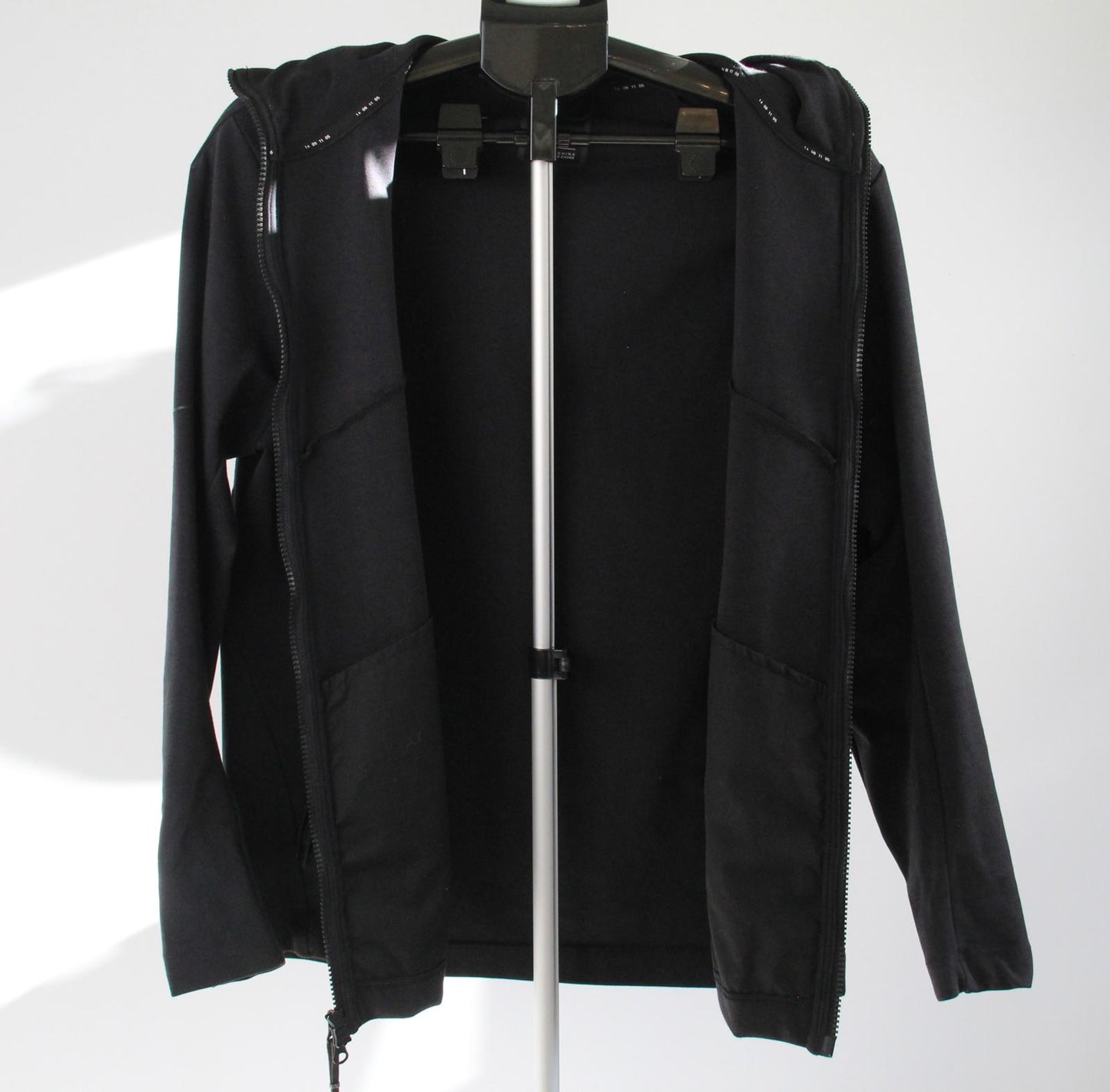 Nike Full Zip Hoodie Men's Medium Black Sweatshirt Jumper Track Jacket Swoosh