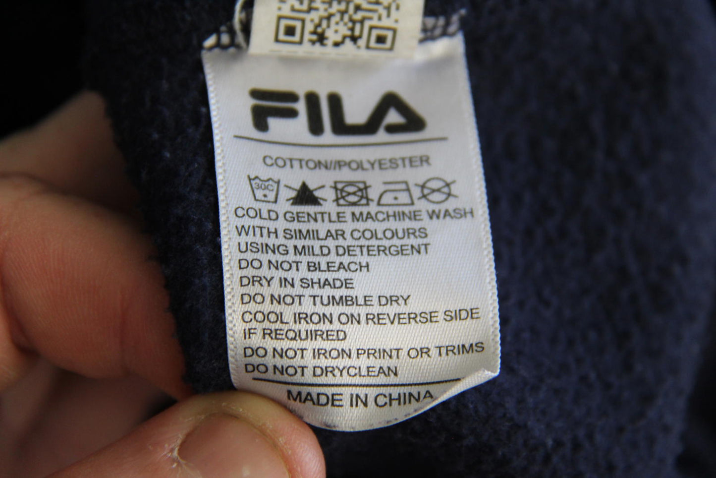 FILA Navy Blue Pullover Hoodie (M) — Logo Front, Red Lined Hood, Kangaroo Pocket