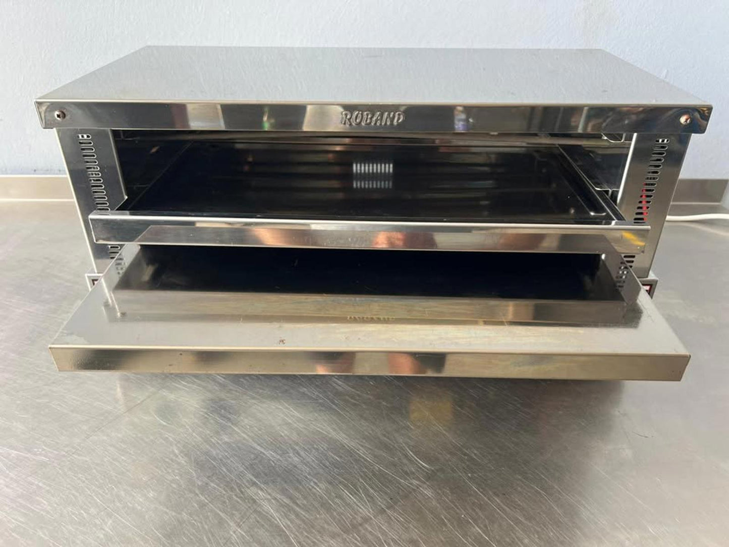 Roband EcoRay Auto Toaster – Model T40A – Commercial Equipment