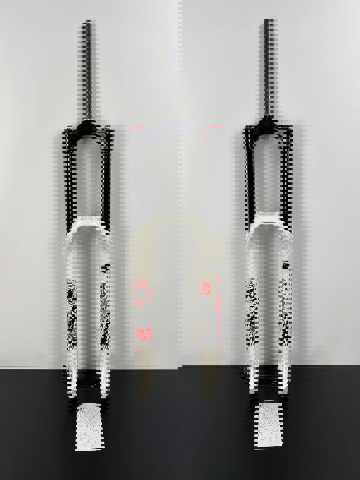 Marzocchi 66 RCV Dual Air Bicycle Fork 1-1/8 Steertube