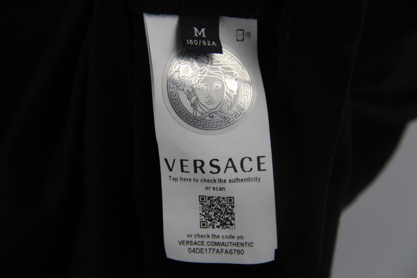 Versace Taylor Fit Medusa Pop Art Graphic T-Shirt – Size M
