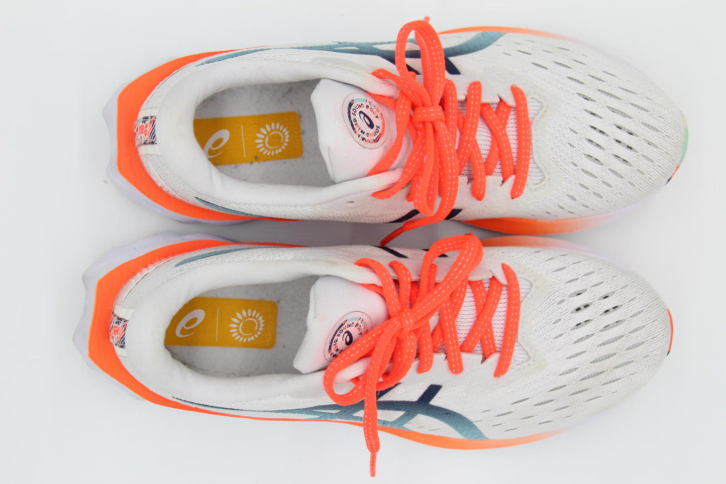 ASICS Novablast 2 – White-Fluro Orange Edition US 8.5 / UK 6.5 / EU 40 – Women’s